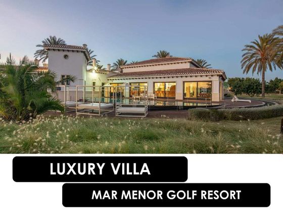 Foto 1 de Xalet en venda a Mar Menor Golf de 8 habitacions amb terrassa i piscina
