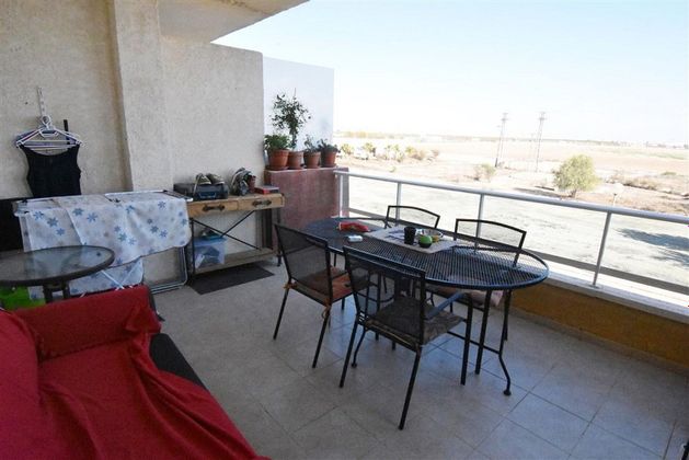 Foto 2 de Pis en venda a Fuente Alamo de 3 habitacions amb terrassa i piscina