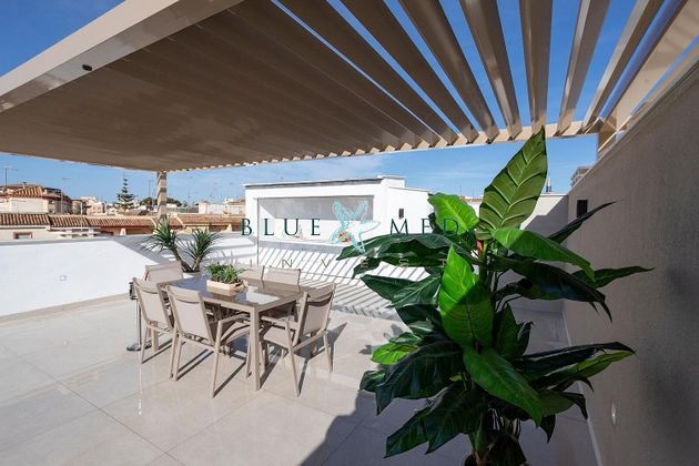 Foto 1 de Piso en venta en Los Peñascos-El Salero-Los Imbernones de 3 habitaciones con terraza y jardín
