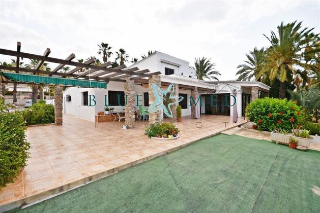 Foto 1 de Xalet en venda a avenida Levante de 6 habitacions amb terrassa i jardí