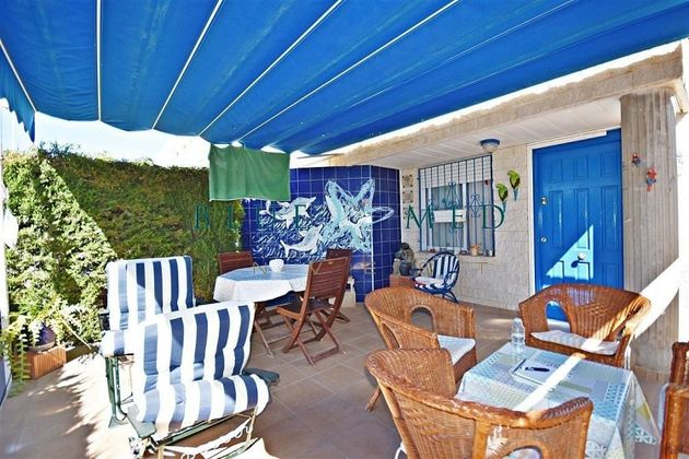 Foto 1 de Dúplex en venda a calle Islas Marianas de 3 habitacions amb terrassa i piscina