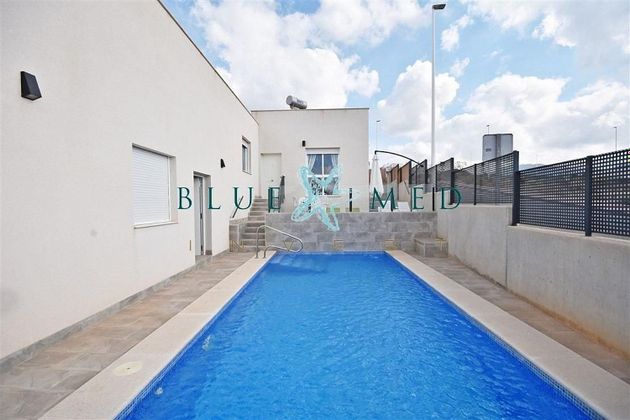 Foto 2 de Chalet en venta en calle Cabriolé de 2 habitaciones con terraza y piscina