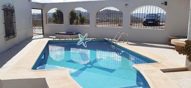 Foto 1 de Casa rural en venda a Campo Nubla de 4 habitacions amb terrassa i piscina