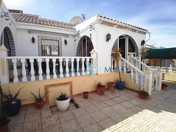 Foto 1 de Chalet en venta en Mazarrón ciudad de 4 habitaciones con terraza y aire acondicionado