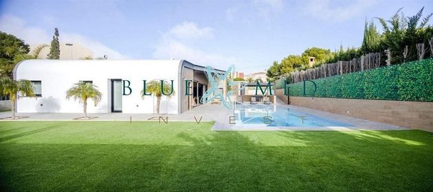 Foto 2 de Xalet en venda a Perín de 5 habitacions amb terrassa i piscina