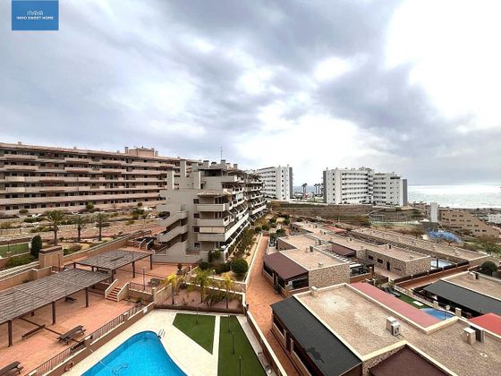 Foto 1 de Piso en alquiler en Los Arenales del Sol de 2 habitaciones con terraza y piscina