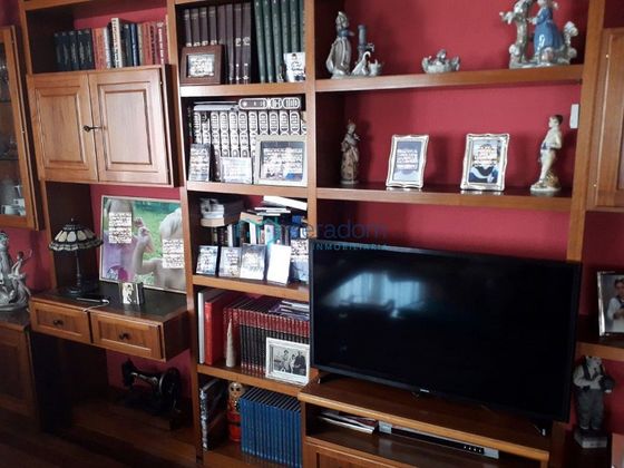 Foto 2 de Pis en venda a Santurtzi de 3 habitacions amb garatge i calefacció