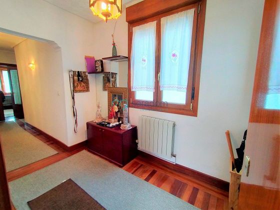 Foto 2 de Piso en venta en Santurtzi de 4 habitaciones con terraza y garaje