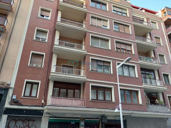 Foto 1 de Pis en venda a Santurtzi de 4 habitacions amb terrassa i calefacció