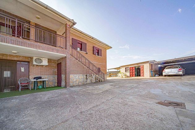 Foto 1 de Chalet en venta en Escalona de 5 habitaciones con terraza y garaje