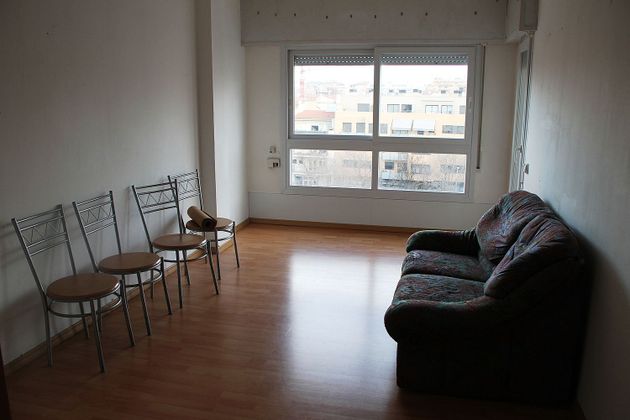 Foto 2 de Venta de piso en Eixample Sud – Migdia de 3 habitaciones con terraza y balcón