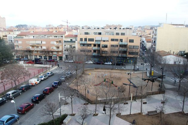 Foto 1 de Venta de piso en Eixample Sud – Migdia de 3 habitaciones con terraza y balcón