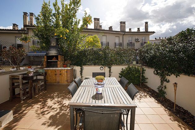 Foto 1 de Casa adossada en venda a Domeny - Fontajau - Taialà de 4 habitacions amb terrassa i garatge