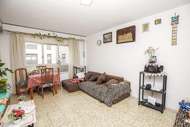 Foto 1 de Piso en venta en Santa Eugènia de 4 habitaciones con terraza y balcón