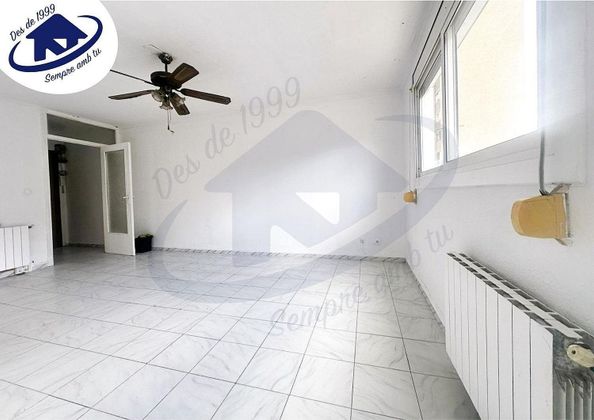 Foto 1 de Piso en venta en Badia del Vallès de 3 habitaciones con balcón y calefacción