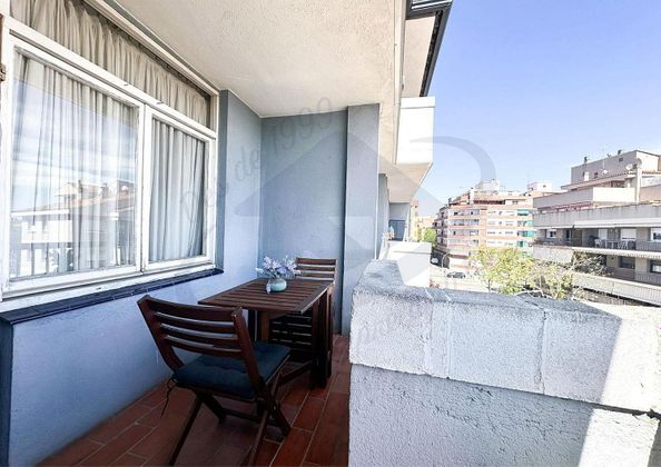 Foto 2 de Pis en venda a Centre - Eixample – Can Llobet – Can Serra de 3 habitacions amb balcó i calefacció