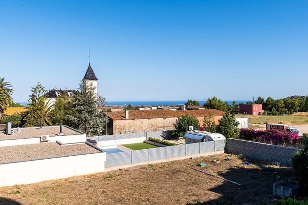 Foto 1 de Venta de chalet en Vilanova d´Escornalbou de 6 habitaciones con terraza y piscina