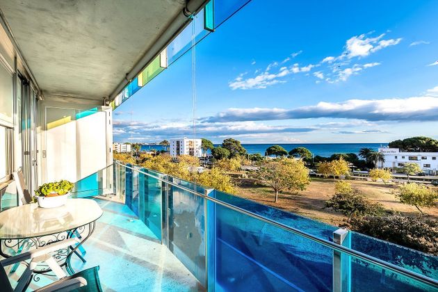 Foto 2 de Àtic en venda a calle Llobregat de 3 habitacions amb terrassa i piscina