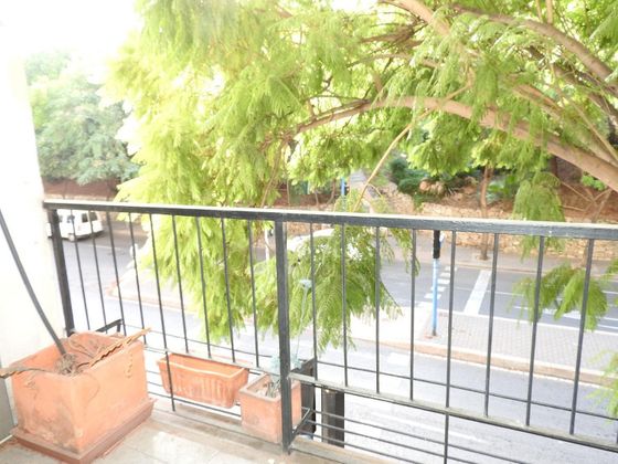 Foto 2 de Venta de piso en Carolinas Bajas de 2 habitaciones con terraza y balcón