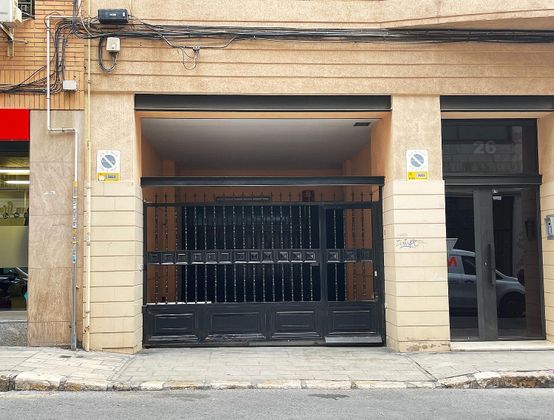 Foto 1 de Venta de garaje en calle José Gutiérrez Petén de 38 m²