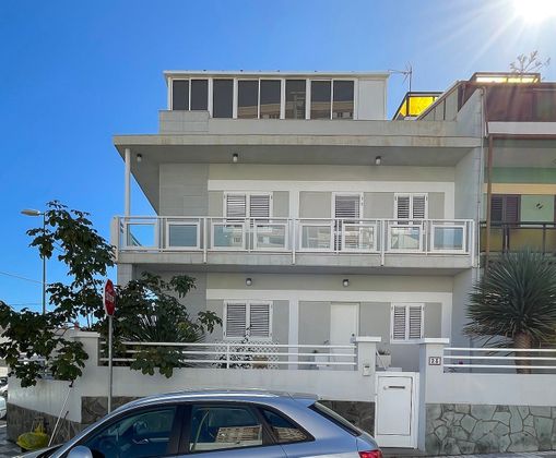 Foto 2 de Casa adossada en venda a calle Cronista Batllori Lorenzo de 5 habitacions amb terrassa i garatge