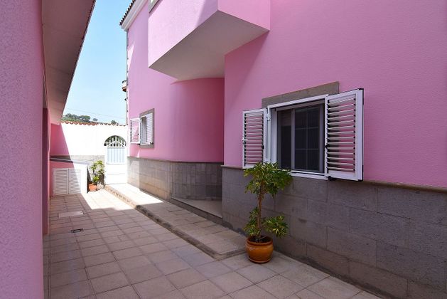 Foto 2 de Casa en venta en calle Blas Herrera de 4 habitaciones con terraza y garaje