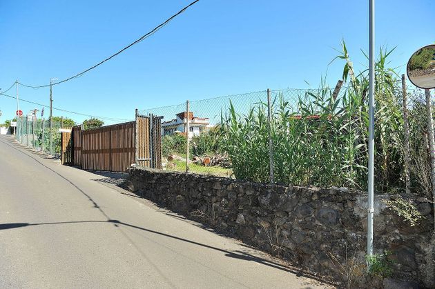 Foto 1 de Venta de terreno en calle Lomo de Zamora de 1266 m²