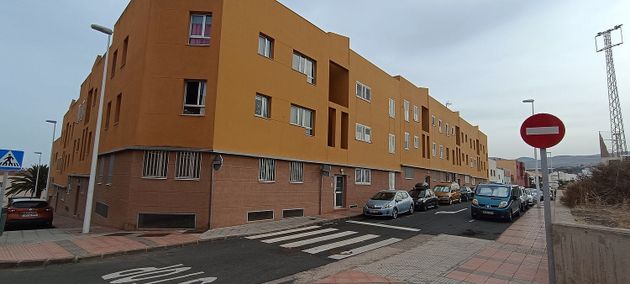 Foto 1 de Pis en venda a La Herradura - Balcón del Telde de 2 habitacions amb garatge i ascensor