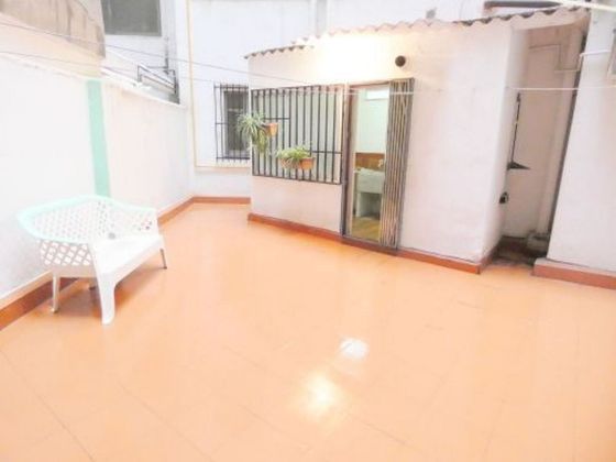 Foto 1 de Piso en venta en La Petxina de 3 habitaciones con terraza y aire acondicionado