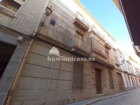 Foto 1 de Casa adossada en venda a Torredonjimeno de 5 habitacions amb piscina i balcó
