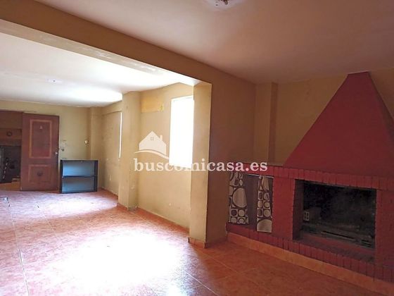 Foto 1 de Casa adossada en venda a calle Hospitalico de 6 habitacions amb terrassa