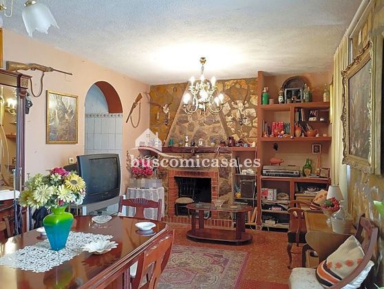 Foto 1 de Xalet en venda a Ctra. Circunvalación - La Magdalena de 4 habitacions amb terrassa i garatge
