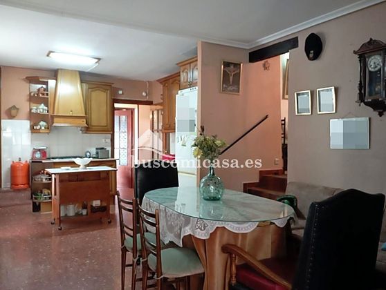 Foto 2 de Xalet en venda a Ctra. Circunvalación - La Magdalena de 7 habitacions amb terrassa i garatge