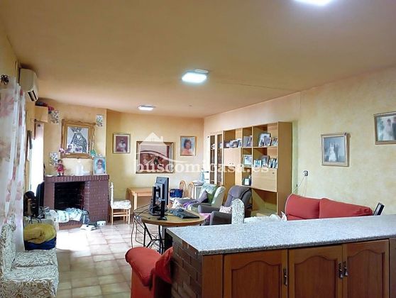 Foto 1 de Casa adossada en venda a Peñamefecit - Avda Barcelona de 4 habitacions amb terrassa i balcó