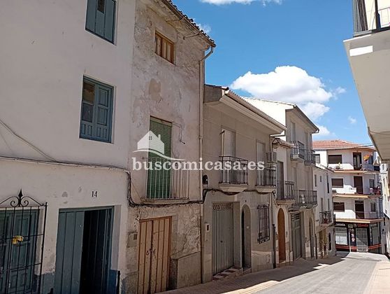 Foto 1 de Casa adossada en venda a calle Pascual Leyva de 2 habitacions i 130 m²