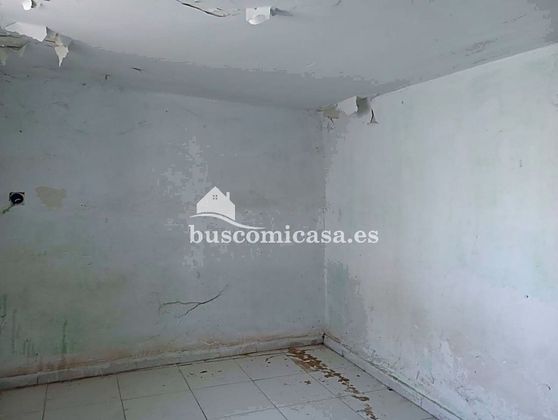 Foto 2 de Xalet en venda a calle Felipe de 3 habitacions i 192 m²