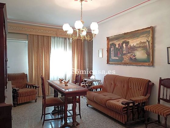 Foto 1 de Pis en venda a Torredonjimeno de 4 habitacions amb terrassa i balcó