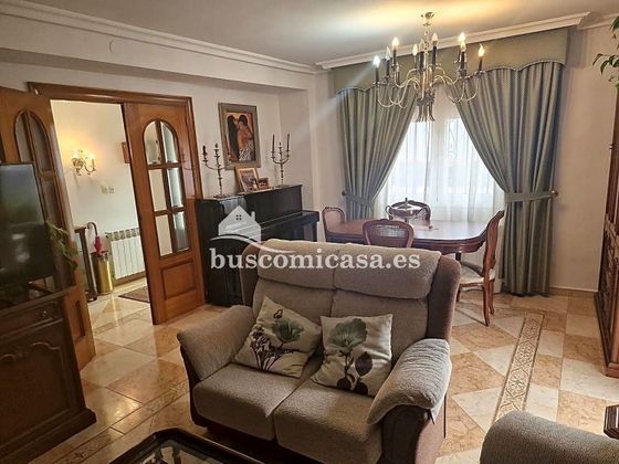 Foto 2 de Venta de casa en avenida De Andalucía de 6 habitaciones con terraza y garaje