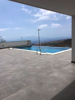 Foto 2 de Xalet en venda a Costa Adeje de 3 habitacions amb terrassa i piscina