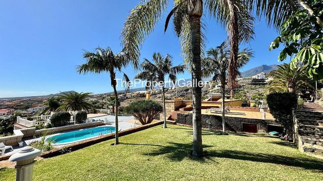 Foto 2 de Xalet en venda a Candelaria-Playa La Viuda de 6 habitacions amb terrassa i piscina
