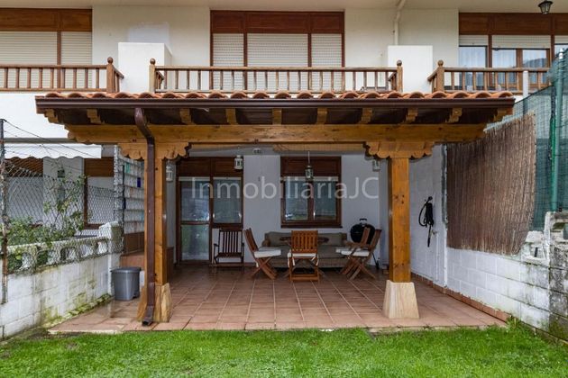 Foto 2 de Casa adosada en venta en Argoños de 4 habitaciones con terraza y garaje