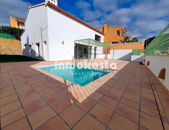 Foto 1 de Venta de chalet en Orxeta de 3 habitaciones con terraza y piscina