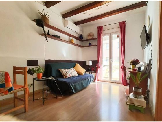 Foto 1 de Alquiler de piso en El Poble Sec - Parc de Montjuïc de 2 habitaciones con terraza y muebles