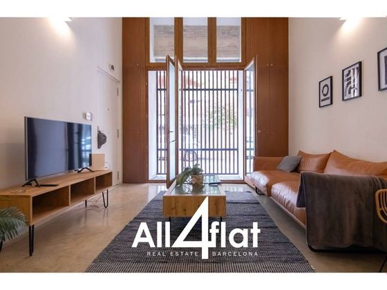 Foto 1 de Pis en venda a Hostafrancs de 3 habitacions amb terrassa i aire acondicionat