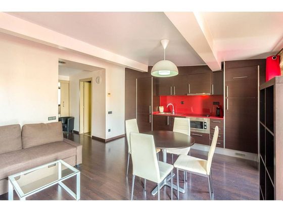 Foto 2 de Alquiler de piso en El Raval de 1 habitación con muebles y aire acondicionado