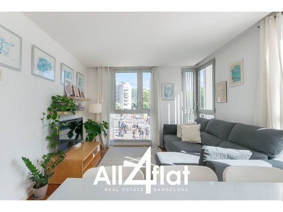 Foto 2 de Pis en lloguer a La Barceloneta de 2 habitacions amb garatge i mobles