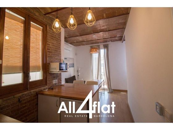 Foto 1 de Pis en lloguer a La Barceloneta de 1 habitació amb terrassa i mobles