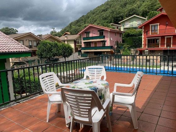 Foto 2 de Chalet en venta en Ramales de la Victoria de 4 habitaciones con terraza y piscina