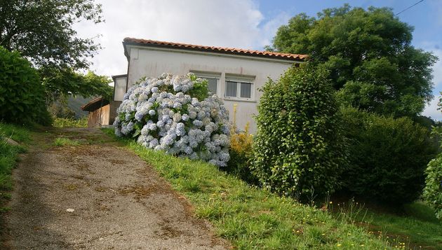Foto 1 de Xalet en venda a Valdés de 4 habitacions amb terrassa i garatge