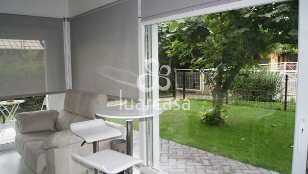 Foto 2 de Alquiler de chalet en Valdés de 1 habitación con terraza y jardín